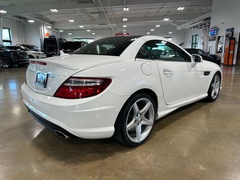 Used 2016 Mercedes-Benz SLK 300 image 15