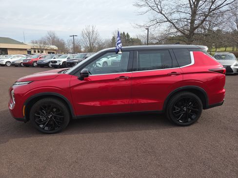 Used 2023 Mitsubishi Outlander SEL FWD image 6