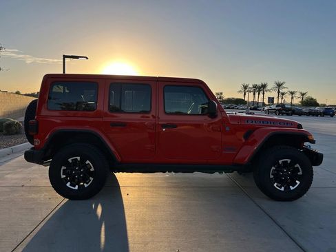 Used 2024 Jeep Wrangler Unlimited Rubicon 4xe AWD/4WD image 52
