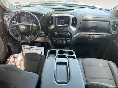 Used 2025 Chevrolet Silverado 1500 Custom w/ Turbomax Blackout Package AWD/4WD image 10