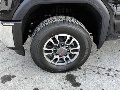 New 2026 GMC Sierra 2500 SLT w/ SLT Convenience Package image 9