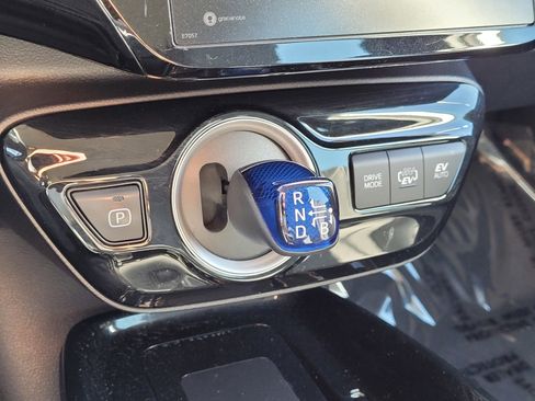 Used 2022 Toyota Prius Prime XLE image 25