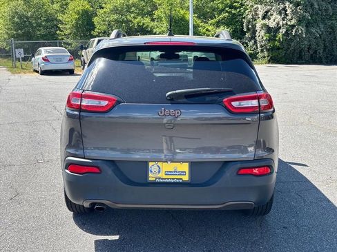 Used 2016 Jeep Cherokee 75th Anniversary FWD image 25