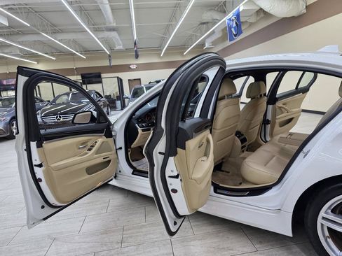 Used 2015 BMW 535i Sedan RWD image 16