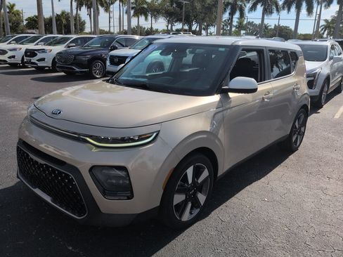 Used 2020 Kia Soul EX w/ Option Group 015 FWD image 7