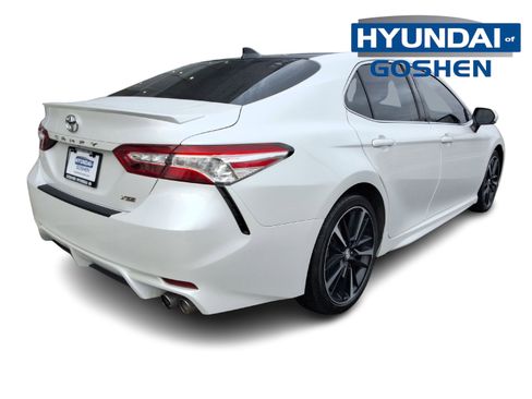 Used 2020 Toyota Camry XSE image 9