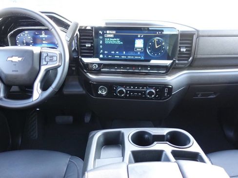 Used 2024 Chevrolet Silverado 1500 LT image 41