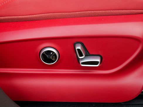 Used 2023 Maserati Grecale Modena image 39