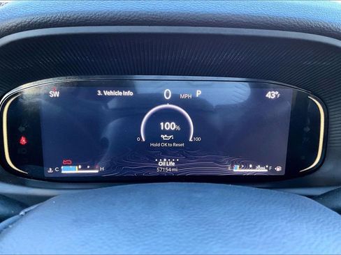 Used 2024 Jeep Wagoneer L Series II w/ Flexible Seating Group image 10