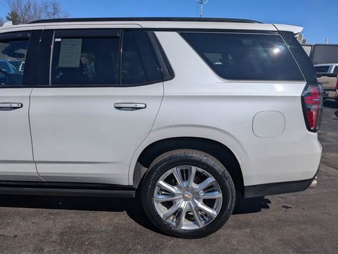 Used 2022 Chevrolet Tahoe High Country w/ Premium Package 2 AWD/4WD image 4