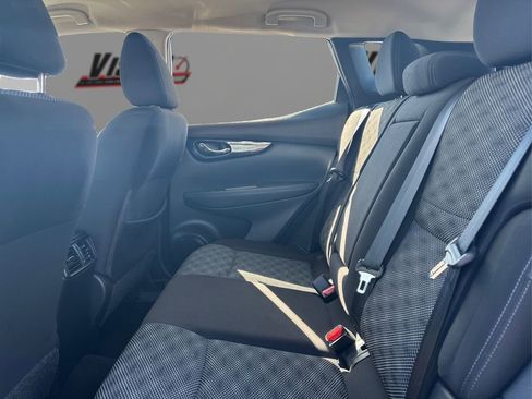 Used 2020 Nissan Rogue Sport SV AWD/4WD image 10