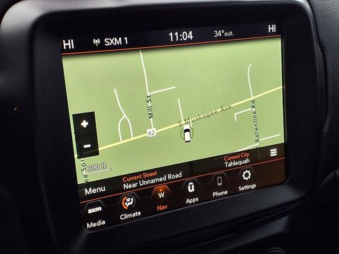 Used 2023 Jeep Renegade Latitude image 4