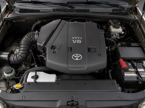 Used 2004 Toyota 4Runner Limited AWD/4WD image 11