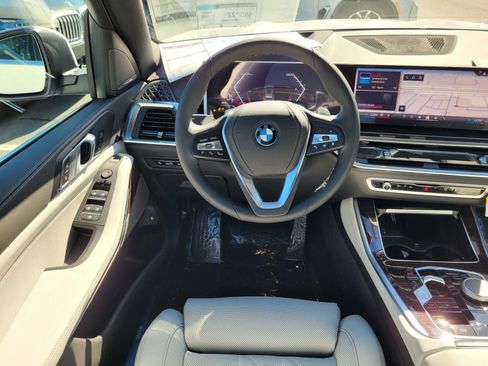 New 2026 BMW X5 xDrive50e w/ Premium Package AWD/4WD image 15
