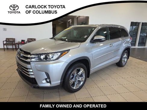 Used 2019 Toyota Highlander Limited Platinum w/ Carpet Mat Package (TMS) AWD/4WD image 3