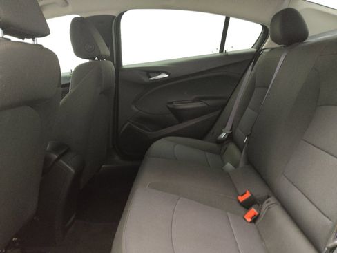 Used 2017 Chevrolet Cruze LS FWD image 18