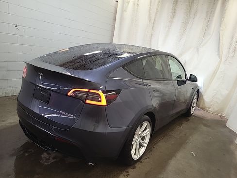 Used 2020 Tesla Model Y Long Range AWD/4WD image 4