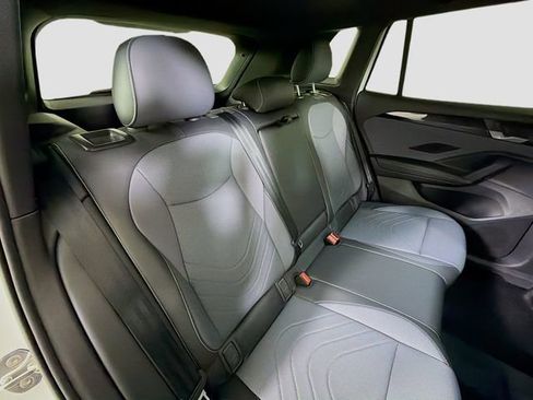 New 2026 Volkswagen Tiguan SE R-Line FWD image 27