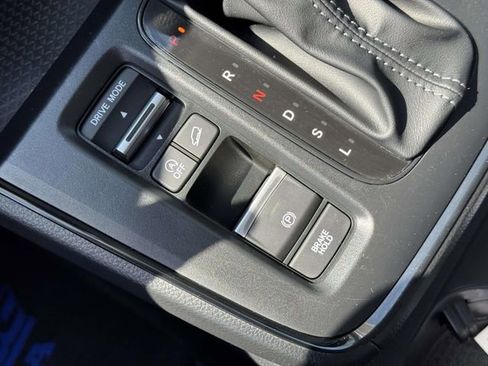 Certified 2025 Honda CR-V LX image 28