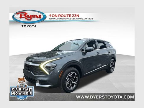 Used 2024 Kia Sportage LX image 1