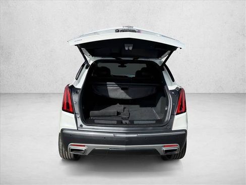 Used 2024 Cadillac XT5 Premium Luxury AWD/4WD image 7
