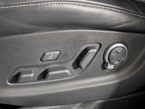 Used 2022 Genesis GV80 2.5T w/ Prestige Package 05 RWD image 26