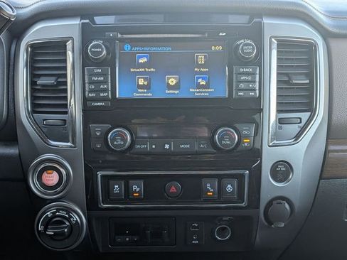 Used 2018 Nissan Titan Platinum Reserve image 26