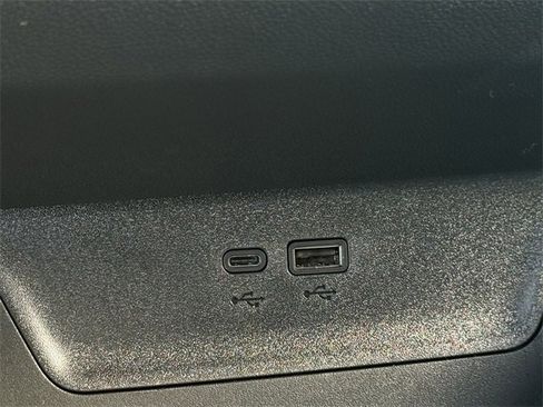 New 2026 Chevrolet Equinox LT w/ Convenience Package II image 19