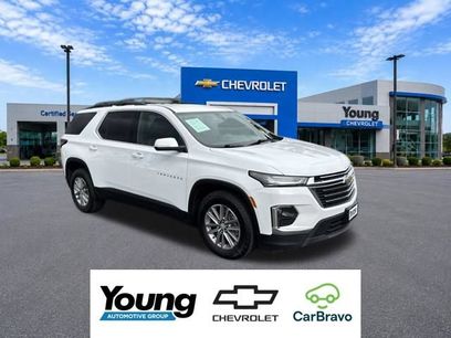 Used 2022 Chevrolet Traverse LT
