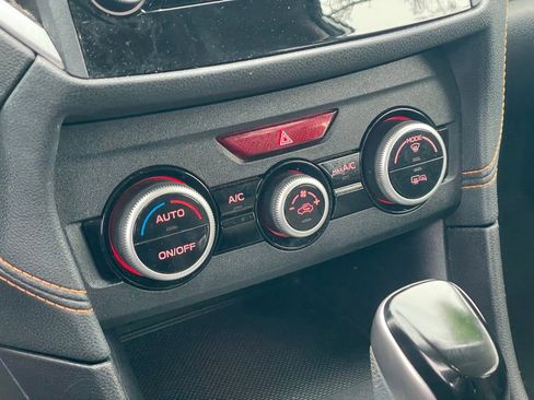 Used 2021 Subaru Crosstrek 2.0i Premium image 21