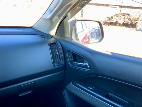 Used 2019 Chevrolet Colorado ZR2 image 38