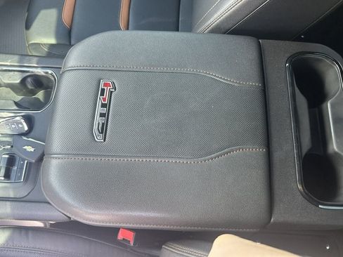 Used 2024 GMC Sierra 2500 AT4 w/ Technology Package AWD/4WD image 22