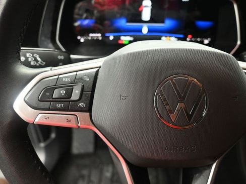 Used 2023 Volkswagen Jetta SE image 15