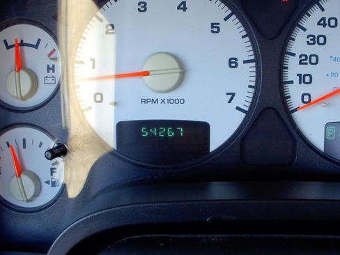 Used 2003 Dodge Ram 2500 Truck ST AWD/4WD image 10