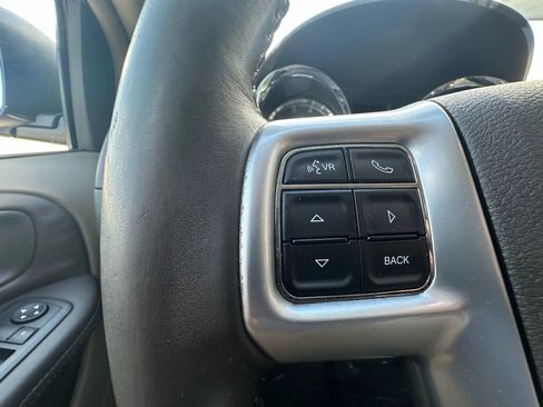 Used 2012 Chrysler Town & Country Touring w/ Entertainment Group #1 image 27