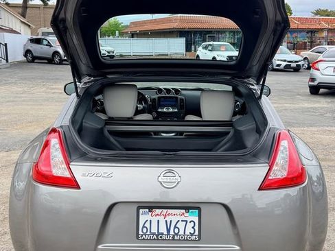Used 2009 Nissan 370Z Touring w/ Sport Pkg RWD image 16