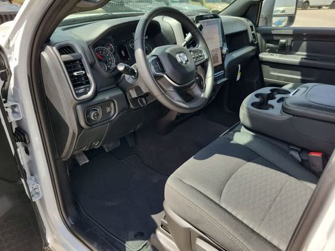 New 2026 RAM 2500 Tradesman AWD/4WD image 10