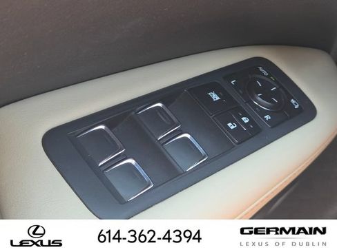 Certified 2022 Lexus RX 350L Premium w/ Premium Package AWD/4WD image 15