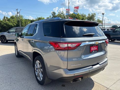 Used 2018 Chevrolet Traverse Premier w/ Driver Confidence II Package FWD image 5