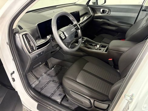 New 2026 Kia Sorento LX image 17