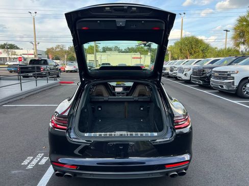 Used 2018 Porsche Panamera 4S image 20
