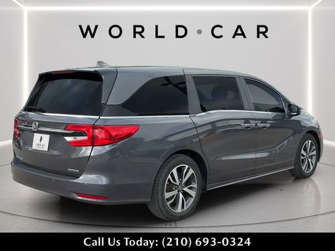 Used 2022 Honda Odyssey Touring image 3