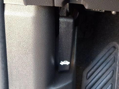 Certified 2022 Buick Encore Preferred image 25