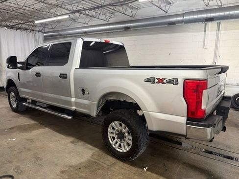 Used 2017 Ford F250 XLT AWD/4WD image 3