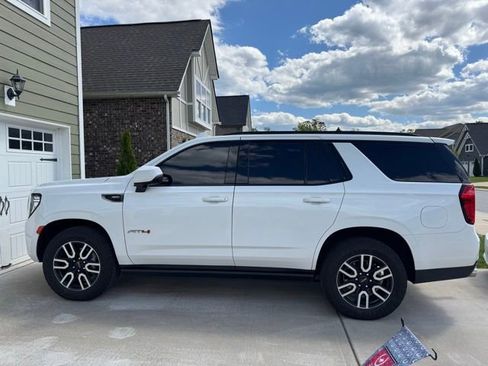 Used 2023 GMC Yukon AT4 w/ Technology Package AWD/4WD image 6