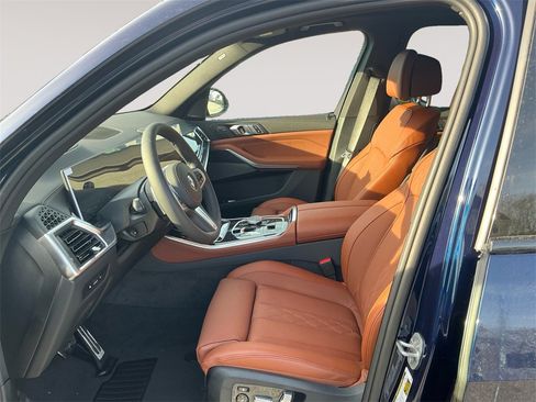 New 2026 BMW X5 xDrive40i w/ M Sport Package image 9