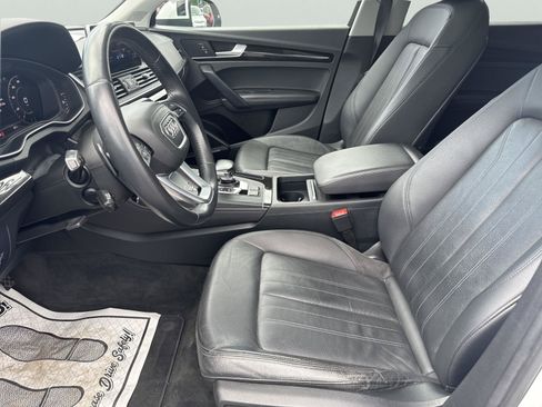 Used 2020 Audi Q5 2.0T Premium Plus w/ Premium Plus Package AWD/4WD image 13