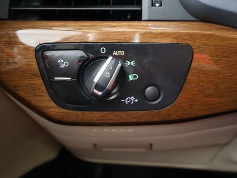 Used 2023 Audi A4 2.0T Premium w/ Convenience Package AWD/4WD image 36