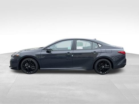 New 2026 Toyota Camry SE FWD image 2