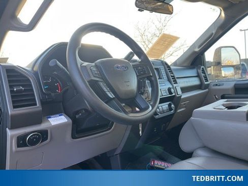 Used 2020 Ford F550 4x4 Regular Cab Super Duty image 18
